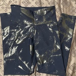 Old Navy Elevate Legging size M